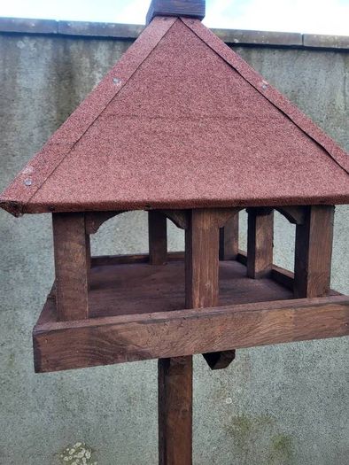 Bird table