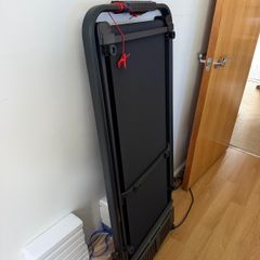 Walking pad with rails