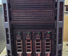 dell poweredge T430 tower server 32GB DDR4 2 x 300GB SAS 4 x 400GB SSD 2 x 1TB