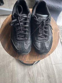 Sketchers runners