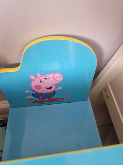 Peppa Pig wooden table & Chairs