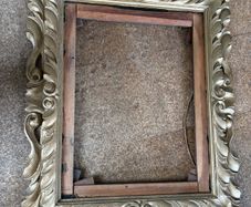 gilded wooden picture frame