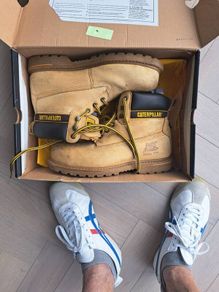 Caterpillar boots desert style steel toe
