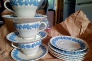 Rare Vintage Wedgewood Queensware Cups/saucers/plates