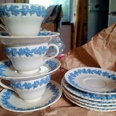 Rare Vintage Wedgewood Queensware Cups/saucers/plates