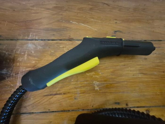 Karcher SC 2 EasyFix Steam Cleaner- Like New- Used Twice- Collection only- Dublin 6