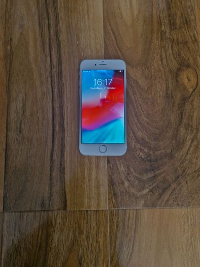 Apple iPhone 6 - 128GB - Silver (Unlocked / Not Icloud Locked)