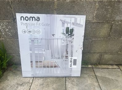 Noma pressure fit stair gate ( new in box)