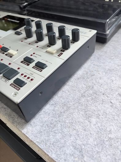 Elektron Machinedrum SPS-1UW+ MKII with Black Faceplate