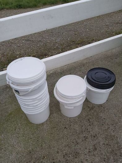 6 litre buckets