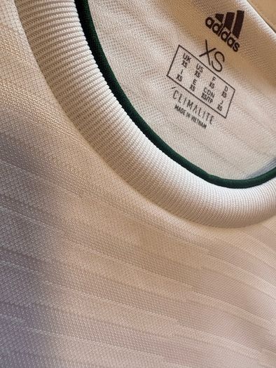 2017/18 Wales Away Football Jersey