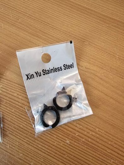 Spike Hoop Earring Stainless Steel Men Women Classic Earrings Steel Magnetic Non-piercing Ear Clips Black & White