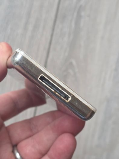 iPod 5th (5.5) Gen Classic 30gb (Free Post)