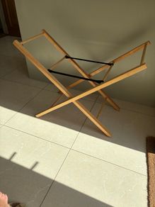 Moses basket wooden stand
