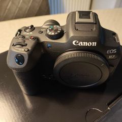 Canon R7 New
