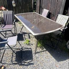 Garden table and chairs (Please read)