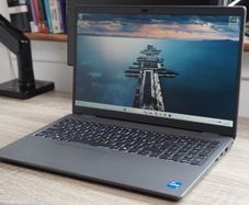 Dell Latitude 3550 15.6" | i5-1335U | 16GB | 256GB