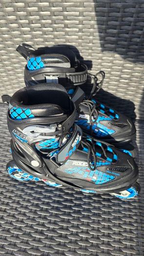 Rollerskates size Uk3-6( Eur 36-40)