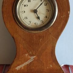 Mantle clock