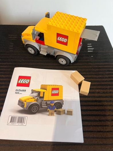 lego Deliver truck (limited edition)