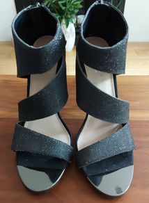 Kurt Geiger shoes. Postage included. Size 5