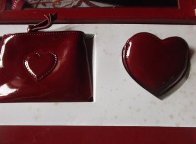 House of Fraser, Beautiful Heart Purse + Mirror