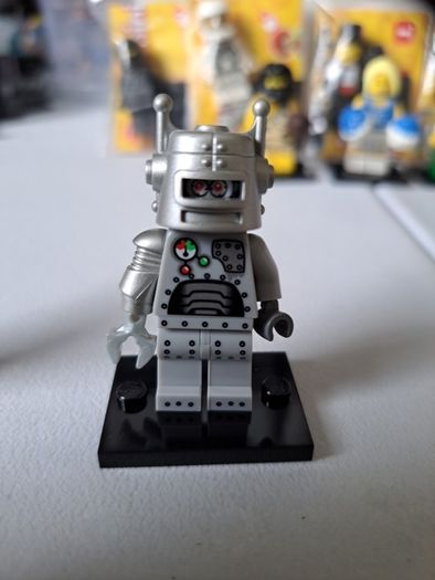 lego minifigures series 1  9 minifigures