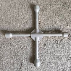 Wheel wrench