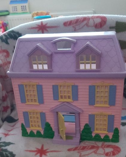 Baby in my pocket Mansion house  (845)