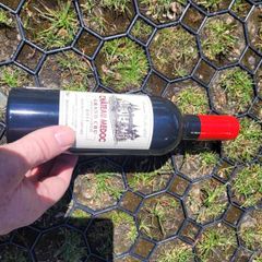 wine bottle gift set