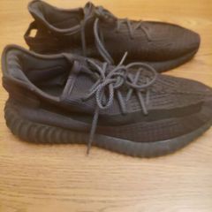 Adidas  Yeezy