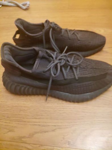 Adidas  Yeezy