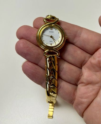 Vintage Sekonda Gold Tone Ladies Quartz Watch New Battery