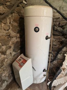 Energie thermodynamic solar hot water system