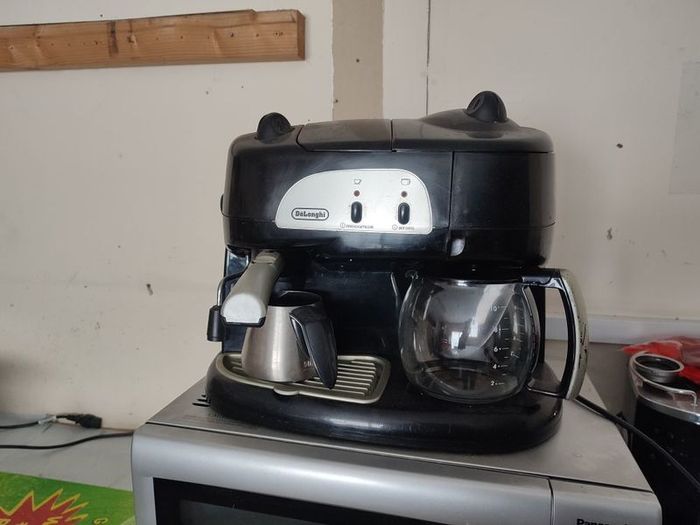 Coffe and tea machine