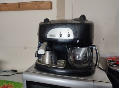 Coffe and tea machine