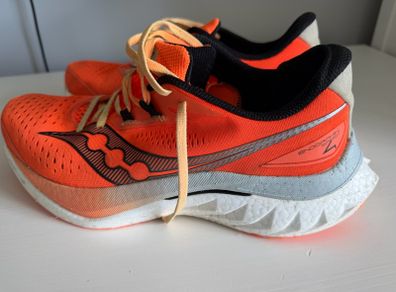 Saucony Endorphin Speed 4 race shoe