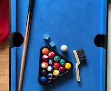 Pool table / football table 2 in 1