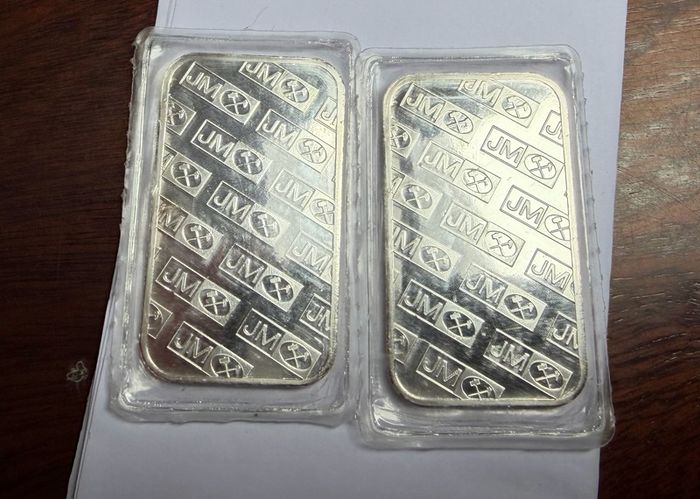 Vintage Johnson Matthey Sillver 1oz Bars
