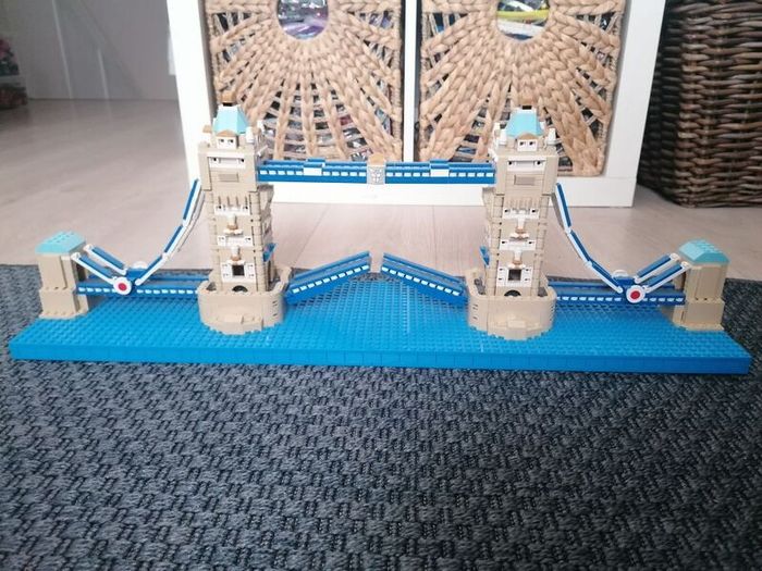 Oxford Bricks London Tower Bridge