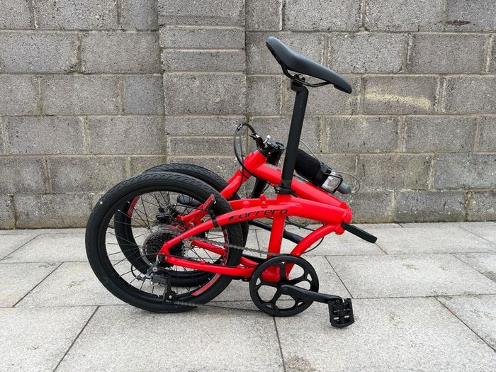 ONE WEEK LEFT! Carrera Intercity Folding Bike