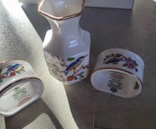 Aynsley Small Asian Inspired Bird Vase (Pembroke Design) and Pair of(Pembroke Design) napkin rings