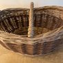 Handmade wicker basket with handle Image 3