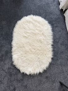 faux fur white rug