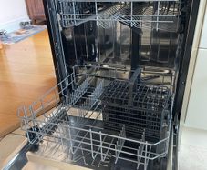 Hoover dishwasher - black - excellent condition
