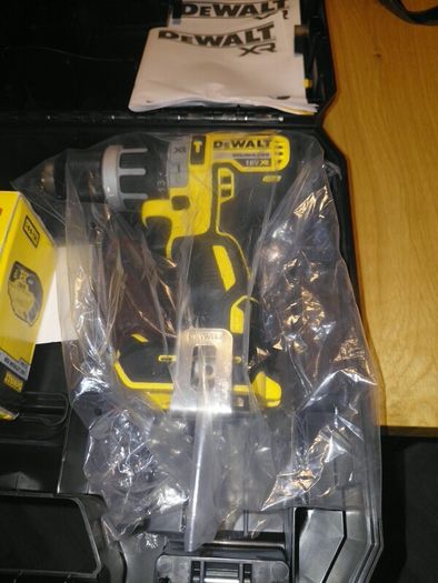 Dewalt 18v XR Brushless Combi drill