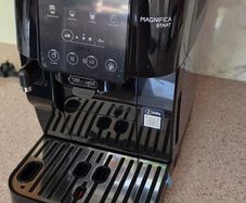 delonghi Maghifica start coffee machine