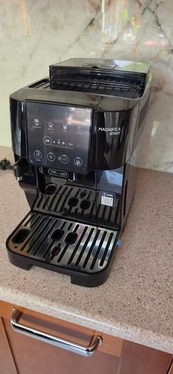 delonghi Maghifica start coffee machine