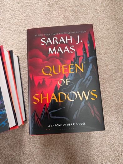 Throne of Glass Sarah J Maas Hardcover Set
