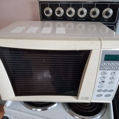 kitchen appliance microwave